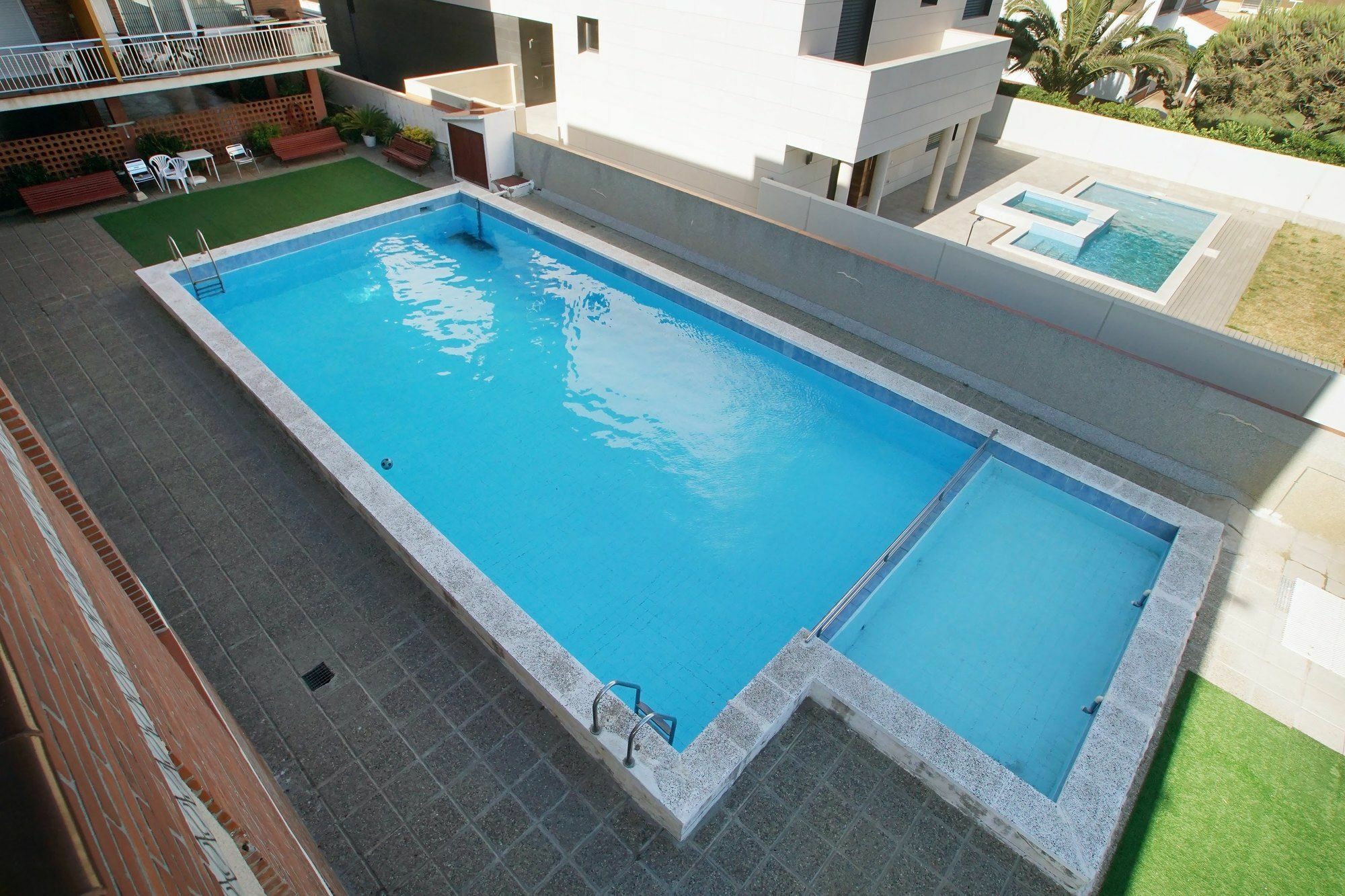 Calaluz Be My Guest Castelldefels Apartment Екстериор снимка